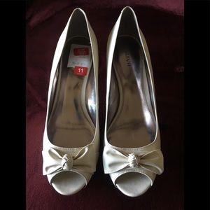 ALFANI peep toe w/bow